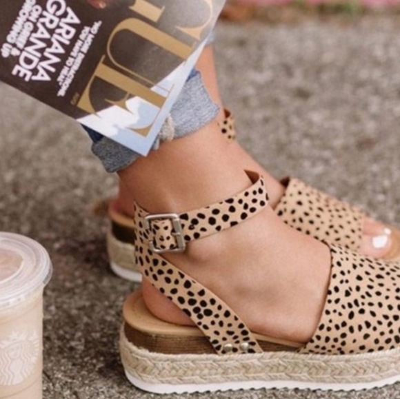 Cheetah print Espadrilles - Picture 6 of 8